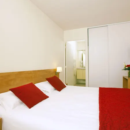 Sejours & Affaires Rennes Villa Camilla-2
